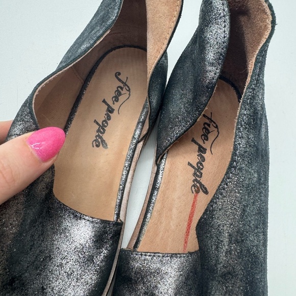 Free People Women's Royale Flat Leather Metallic Black Size 6.5 - Picture 3 of 10